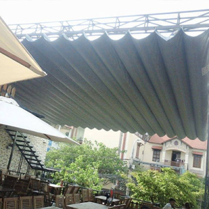 Mái che bạt xếp, mái hiên di động quán cafe mẫu đẹp, giá rẻ